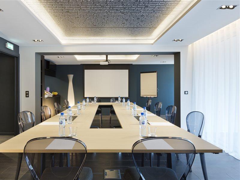 La Reserve Geneve Voltaire Aparthotel 4*
