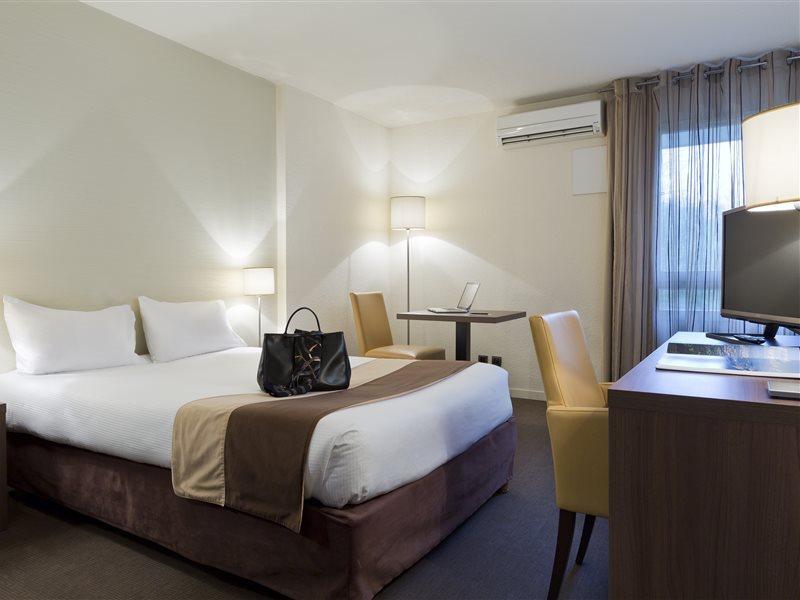 Aparthotel La Reserve Geneve Voltaire 4*