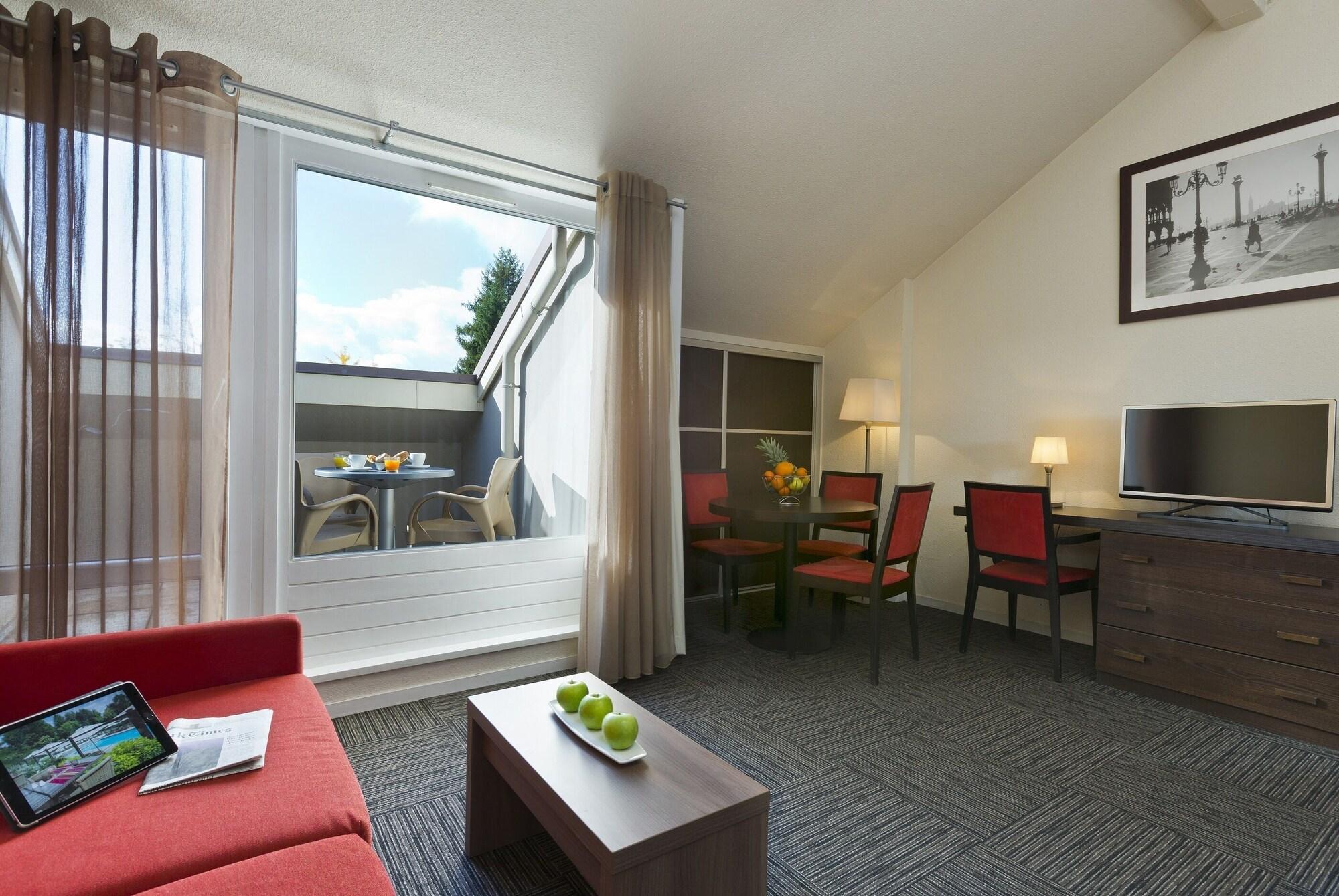 La Reserve Geneve Voltaire Aparthotel